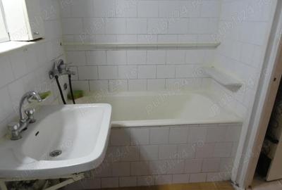 Apartament cu 2 camere decomandat în Romanilor - 9