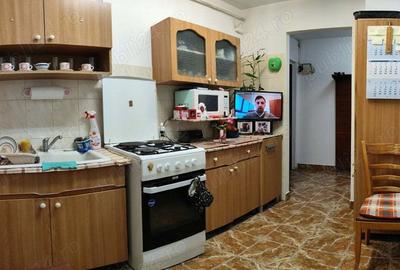 Vand apartament 4 camere, zona Mana?tur, la 2 minute de McDonald's - 10