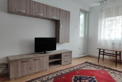 Apartament cu 2 camere decomandat în Tomis I - 8