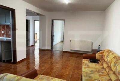 Apartament cu 3 camere semidecomandat în Unirea - 1