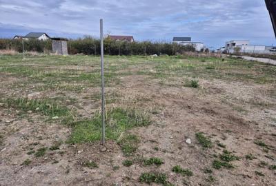 Teren de 469 mp, în Cârcea