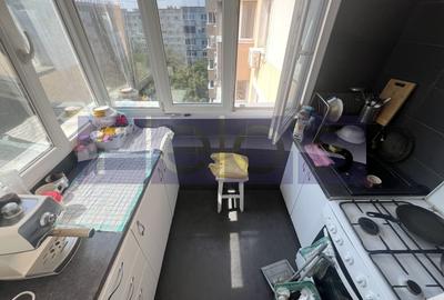 Apartament cu 4 camere semidecomandat în Crângași - 23