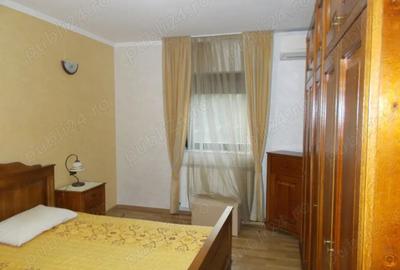 Vila, Timisoara, D+P+E+pod, zona Lipovei, 7 cam, 480mp teren - 2