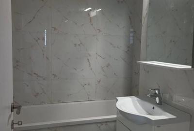 Spațiu comercial, de 1,000 mp, în Central - 3