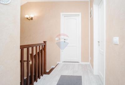 Casa / Vila cu 4 camere de vanzare - 10