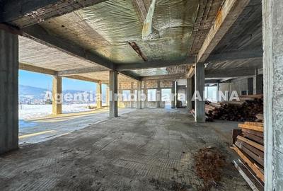 Spațiu comercial, de 2,500 mp, în 700 - 17