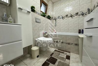 Casă cu 5 camere cu Teren 306 Mp în Sânmihaiu Român - 5