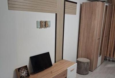 Garsonieră semidecomandată în Poarta 6 - 2