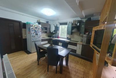 Apartament 71 mp 3 camere de vanzare - 1