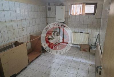 Garsonieră decomandată în Tei