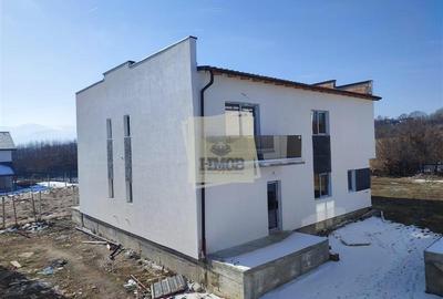 Casa finalizata cu 4 camere 2 bai in zona Calea Cisnadiei - 14