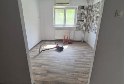 Apartament cu 3 camere de vânzare - Str. Fântânica, București - 4