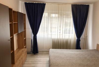 Garsonieră decomandată în Complex Studențesc - 2