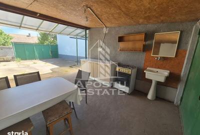 Casă cu 5 camere cu Teren 1450 Mp în Central - 4