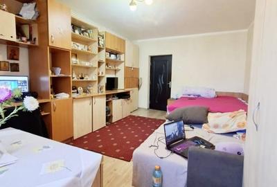 Garsoniera  | Etaj 3/4 Bloc tip Vila | Zona Racadau  | Pret 86.900 Euro - 4