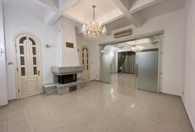 Casă individuală cu 12 camere cu Canalizare în Unirii - 40