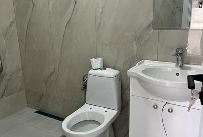 Spațiu comercial, de 45 mp, în Central - 4
