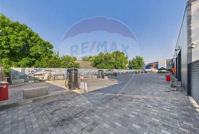Spațiu comercial, de 409 mp, în Est - 17