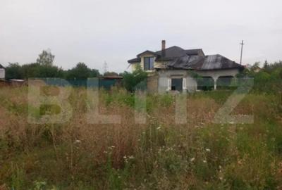 Teren de 670 mp, în Priseaca