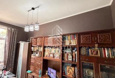 Apartament cu 3 camere în Traian