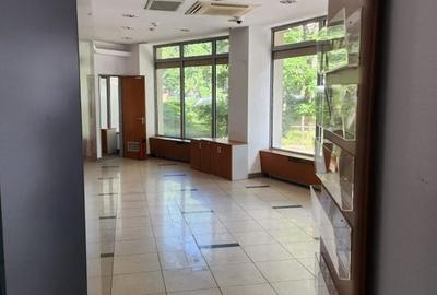 Spațiu comercial, 123 mp în Obor
