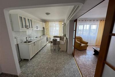 Apartament 2 camere 55mp, etaj 8 cu acoperis, mobilat, liber - 1