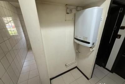 Apartament cu 2 camere semidecomandat în Km 4 - 4