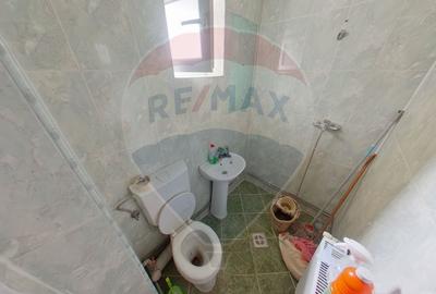 Apartament cu 3 camere de vânzare în zona Est - 16