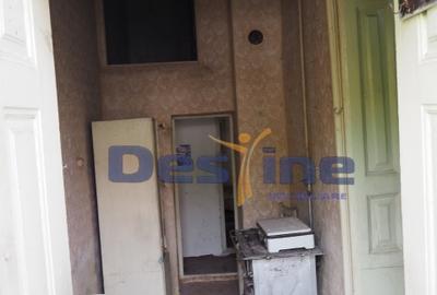 VAND CASA IN CENTRUL VECHI,DEJ,CURTE COMUNA,NECESITA RENOVARE - 6