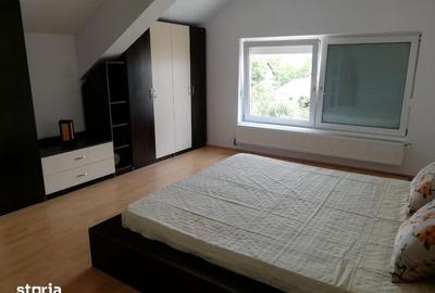 Casă cu 6 camere cu Canalizare în Central - 15