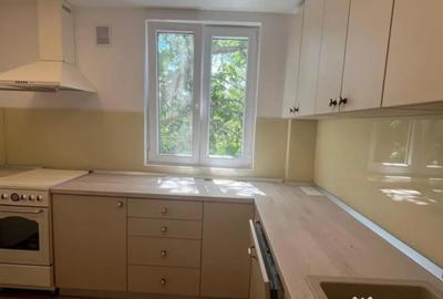 Apartament cu 4 camere decomandat în Rahova - 2