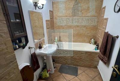 Casa singur in curte - zona Schei (ID:12393) - 2