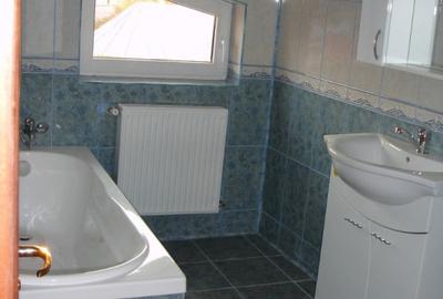 Casă cu 5 camere cu Teren 400 Mp în Fundeni - 4