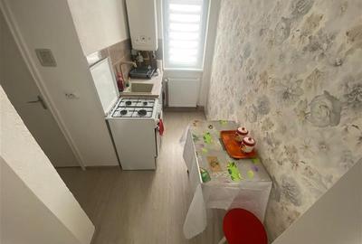 Apartament cu 3 camere decomandat în Dâmbu Pietros - 5
