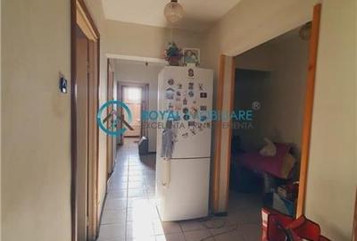 Royal Imobiliare - Vanzare apartament 3 camere zona Republicii scoala 14 - 3