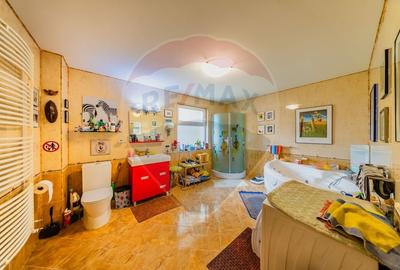 Casă cu 4 camere cu Garaj în Subcetate - 24