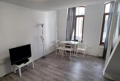 Apartament 2 camere zona Unirii dispus pe 2 niveluri acces curte interioara - 11