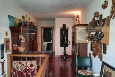 Casă cu 4 camere cu Teren 2145 Mp în Central - 12