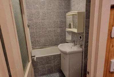 Inchiriere - Apartament 2 camere zona Moto Velo, Re?i?a - 3