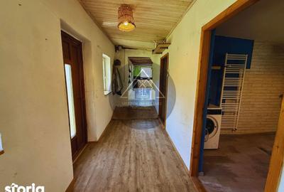 Casă cu 2 camere cu Teren 1414 Mp în Laslea - 11