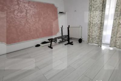 Casă cu 5 camere cu Teren 551 Mp în Central - 9