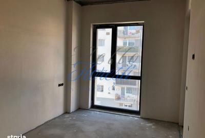 Apartament cu 4 camere semidecomandat în Florești - 4
