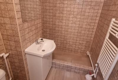 Apartament cu 2 camere zona Parcului Curcubeul Apartament cu 2 camere zona Parcului Curcubeul - 4