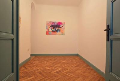 Apartament cu 3 camere în Central - 3