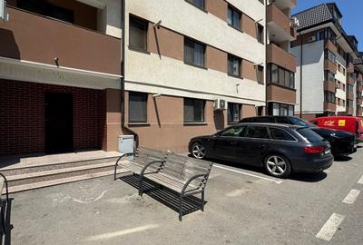 Spațiu comercial de vânzare – Militari Residence, str. Soarelui - 13