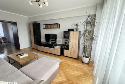 Apartament cu 3 camere decomandat în Orașul Nou