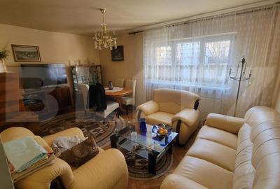 Apartament de vanzare, cu 4 camere, 78 mp, decomandate, zona Marasti