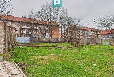 Două case, curte mare, lângă Castelul Corvinilor - 51