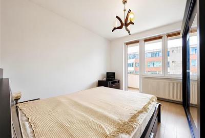 Apartament cu 2 camere decomandat, mobilat în Tractorul - 3