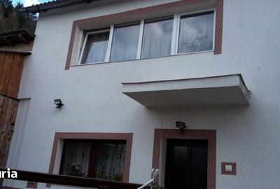 Casă cu 3 camere cu Teren 44 Mp în Central - 5